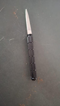 Compact & Reliable Pocket Knife – Always Be Prepared!